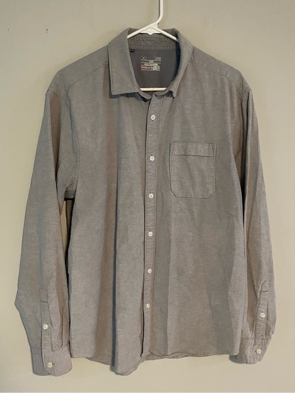 Under Armour HeatGear Oxford Button Down Shirt Large Long Sleeve Loose Gray Work